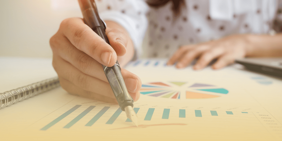 The Power of Compound Interest: Why Early Investing Secures Your Retirement